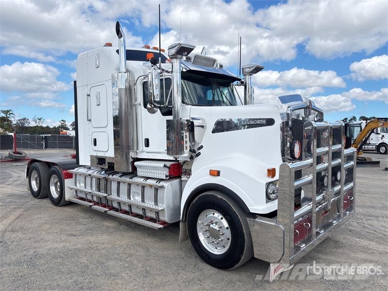 Kenworth T909 Trekkers