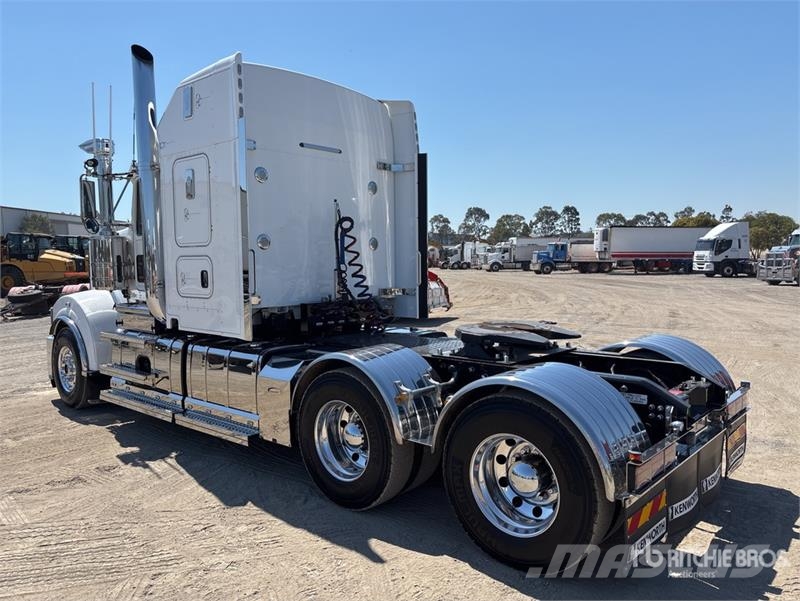 Kenworth T909 وحدات الجر