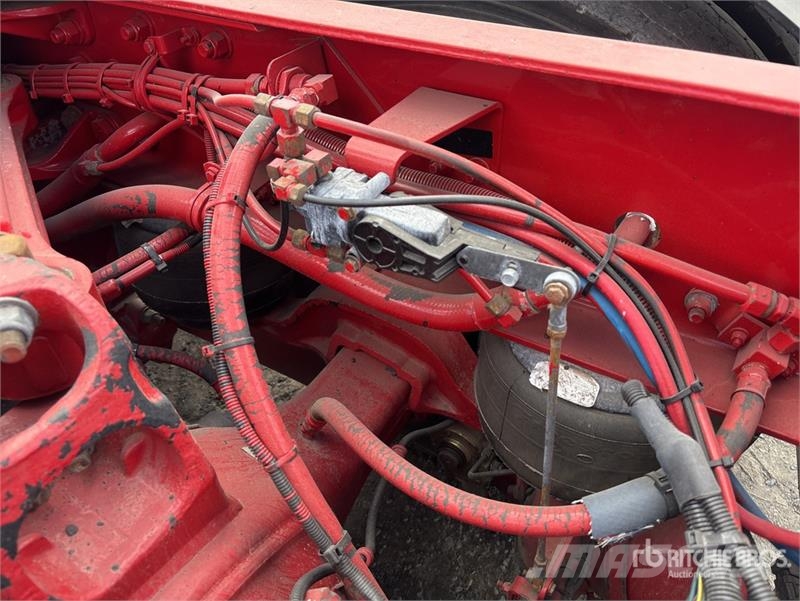 Kenworth T909 Trekkers