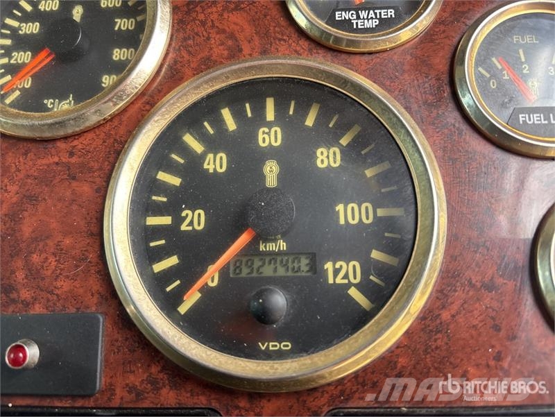 Kenworth T909 Trekkers