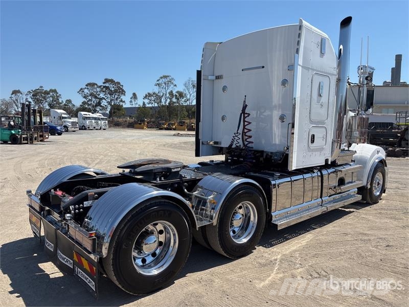 Kenworth T909 وحدات الجر