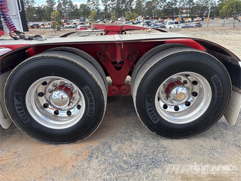 Kenworth T909 Trekkers