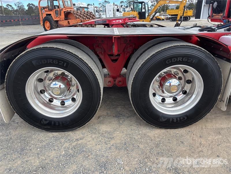 Kenworth T909 Trekkers