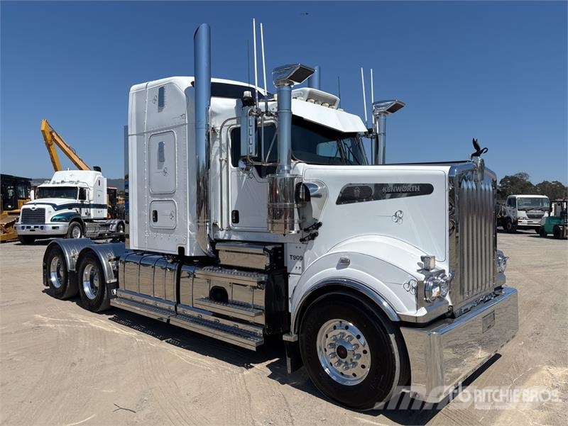 Kenworth T909 وحدات الجر