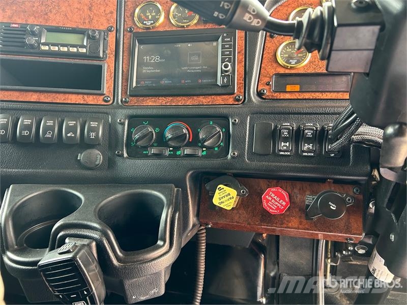 Kenworth T909 Çekiciler