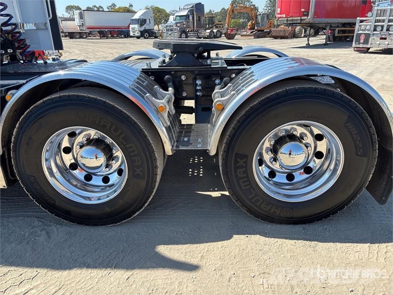 Kenworth T909 وحدات الجر