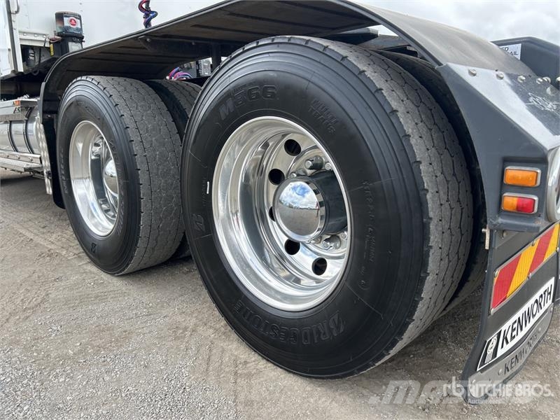 Kenworth T909 Çekiciler