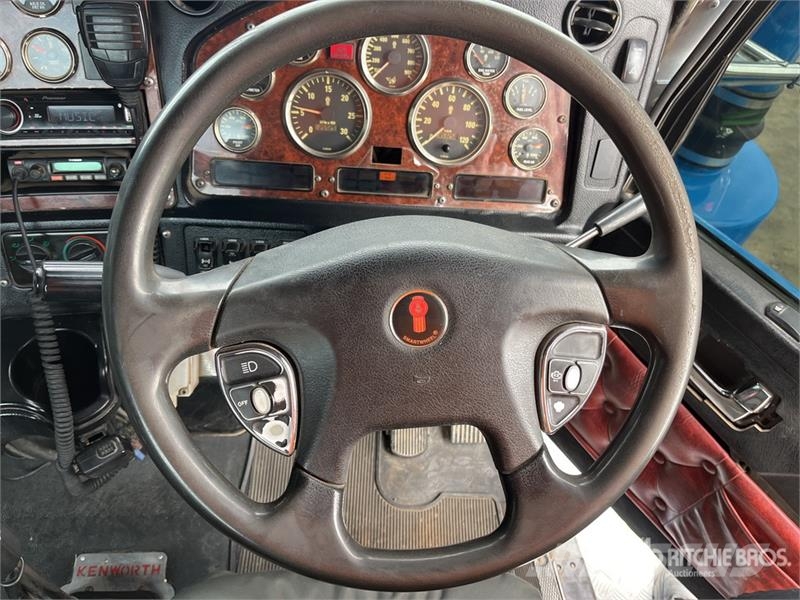 Kenworth T909 6x4 T/A Day Cab Truck Tractor Naudoti vilkikai