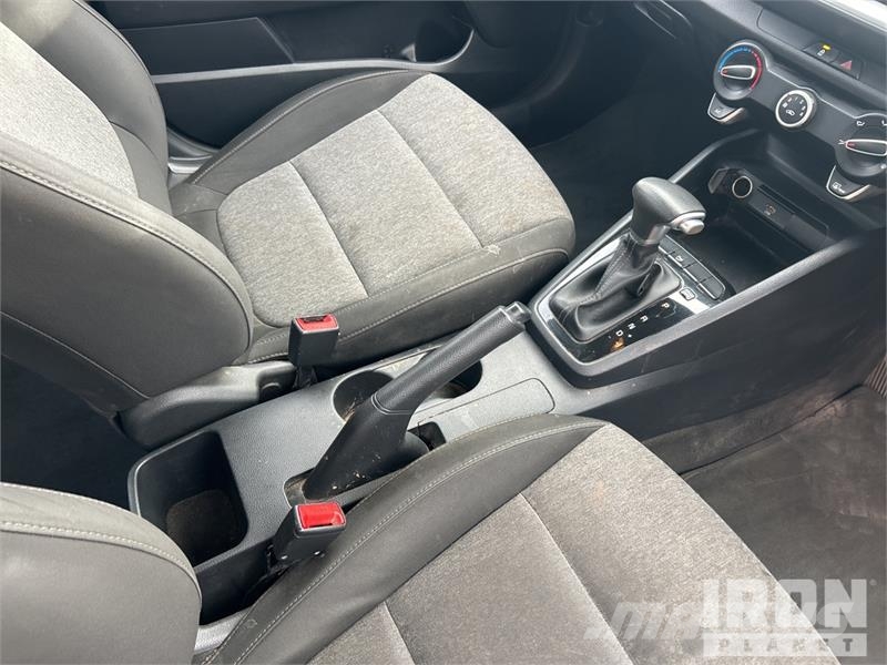 Kia Stonic Automobile 汽车