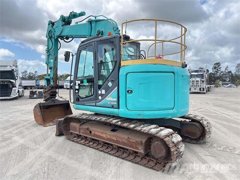 Kobelco SK135SR-3 Tracked Excavator Excavatoare pe șenile