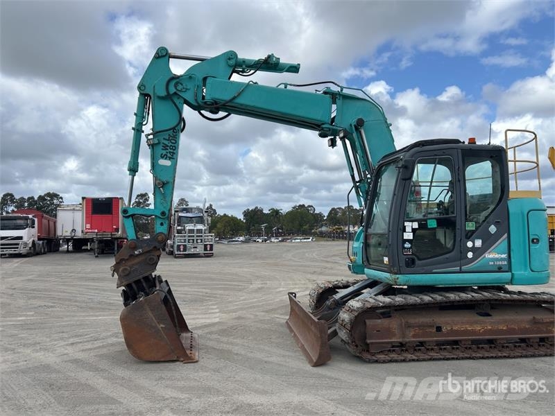 Kobelco SK135SR-3 Tracked Excavator Excavatoare pe șenile