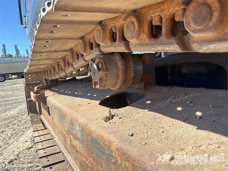Kobelco SK135SR-7 Tracked Excavator Crawler excavators