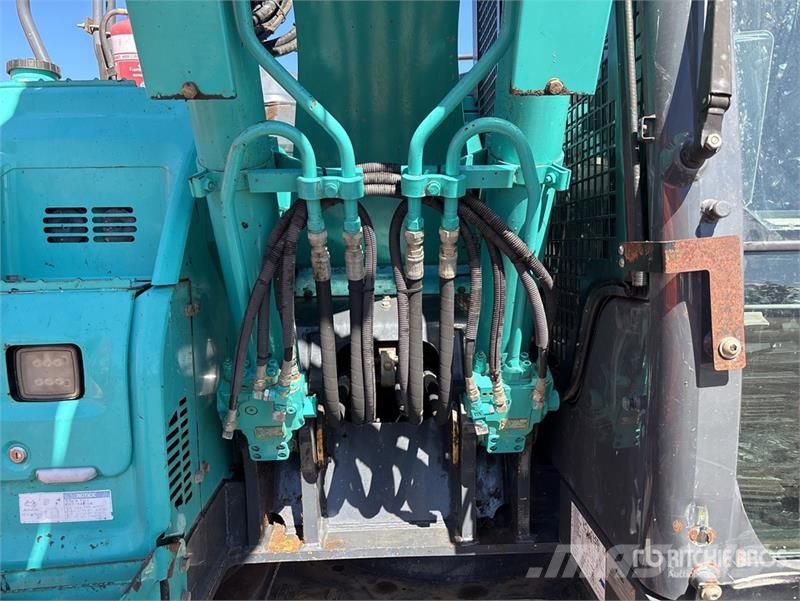 Kobelco SK135SR-7 Tracked Excavator Crawler excavators