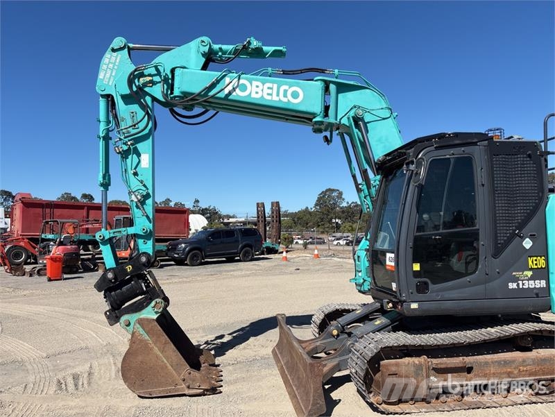 Kobelco SK135SR-7 Tracked Excavator Crawler excavators