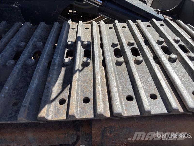 Kobelco SK135SR-7 Tracked Excavator Crawler excavators