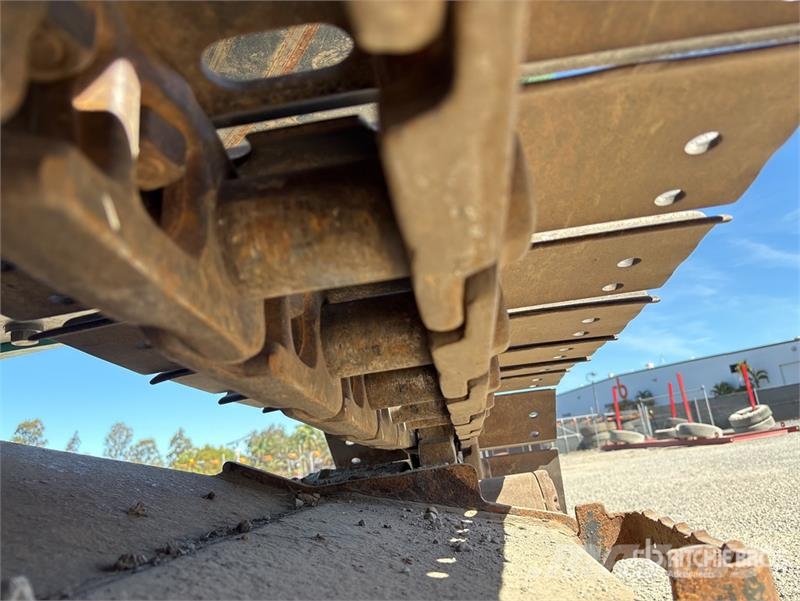 Kobelco SK135SR-7 Tracked Excavator Crawler excavators