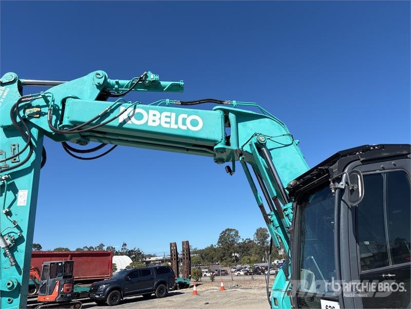 Kobelco SK135SR-7 Tracked Excavator Crawler excavators