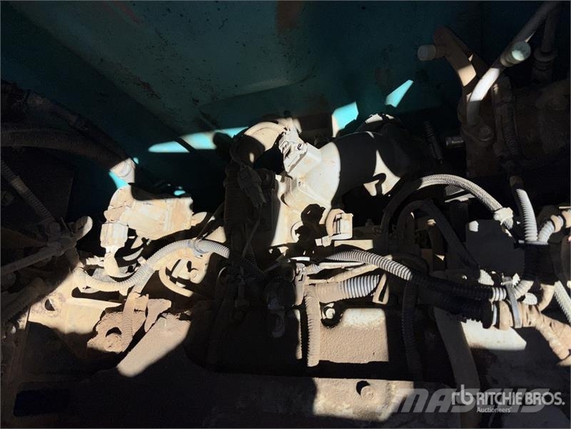 Kobelco SK135SR-7 Tracked Excavator Crawler excavators
