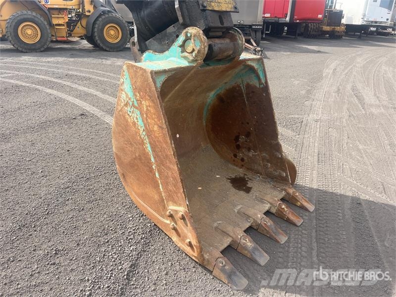 Kobelco SK235SR Tracked Excavator Raupenbagger