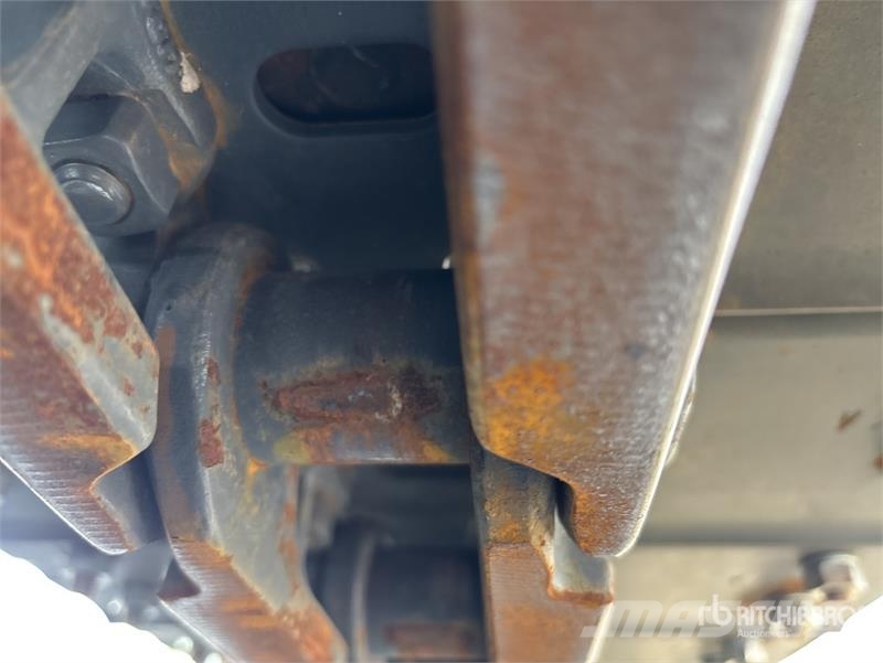 Kobelco SK80SR+-7 Tracked Excavator (Unused) حفارات زحافة