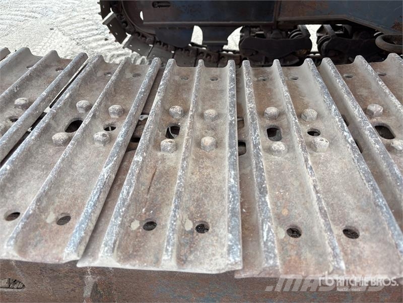Komatsu CD60R-1 6 t Crawler Dumper Site dumpers