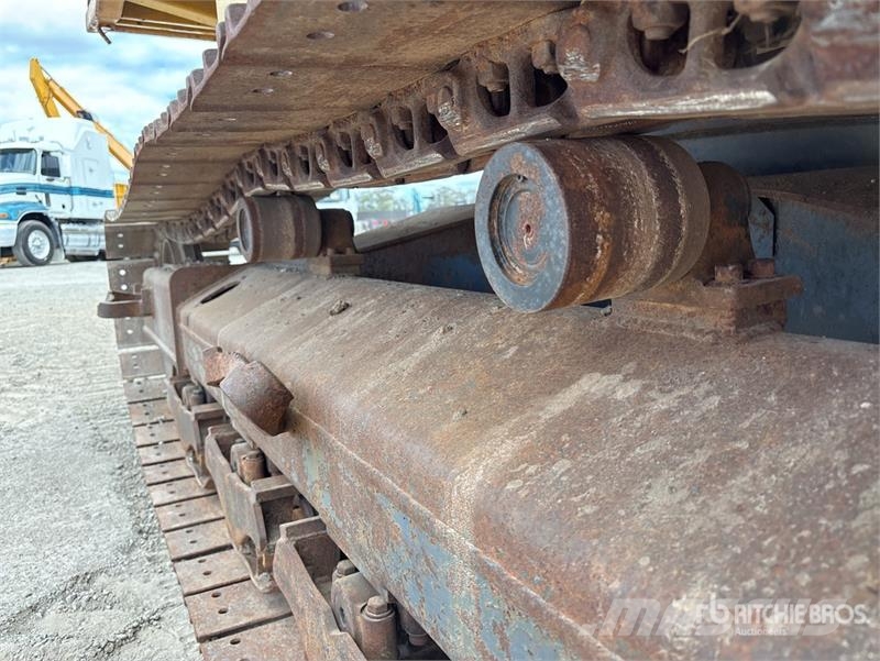 Komatsu CD60R-1 6 t Swivel Crawler Dumper Site dumpers