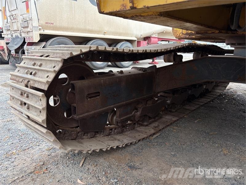Komatsu CD60R-1 6 t Swivel Crawler Dumper Site dumpers
