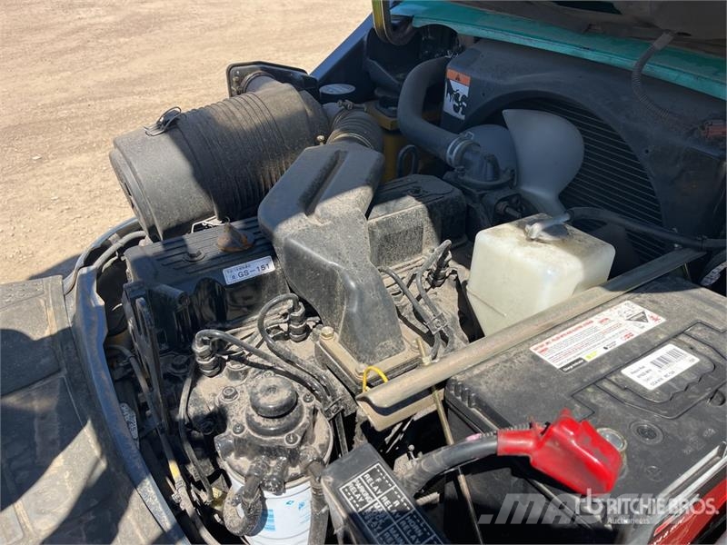 Komatsu FD25T-16 شاحنات ذات رافعات شوكية - أخرى