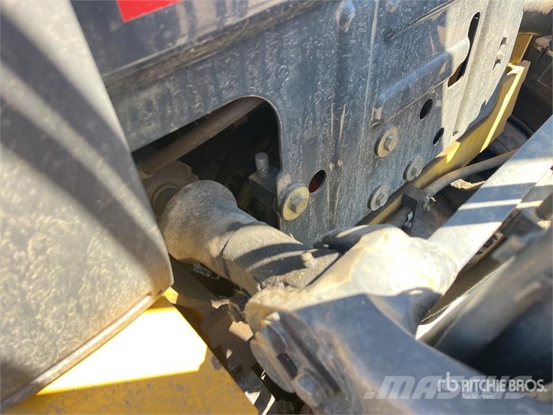 Komatsu FD25T-16 شاحنات ذات رافعات شوكية - أخرى