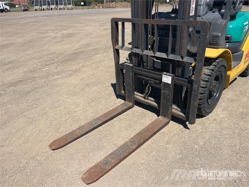 Komatsu FD25T-16 شاحنات ذات رافعات شوكية - أخرى