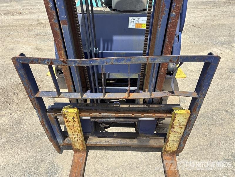 Komatsu FG18T-16 1.8 ton Forklift Інше