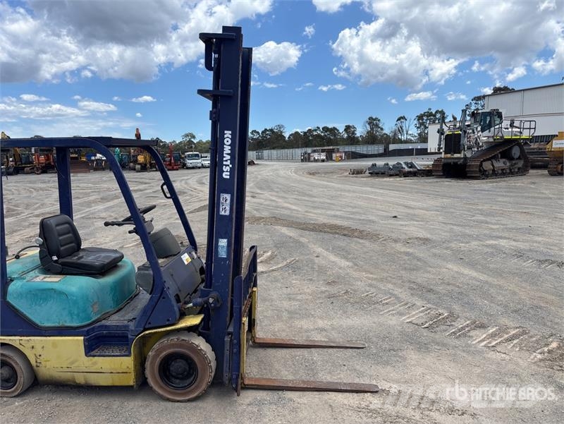 Komatsu FG18T-16 1.8 ton Forklift Інше