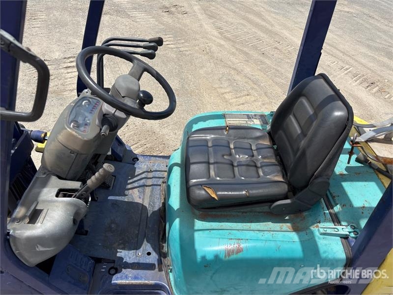 Komatsu FG18T-16 1.8 ton Forklift Інше