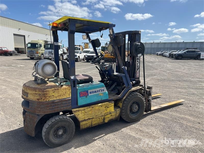 Komatsu FG25T-11 Wózki widłowe inne