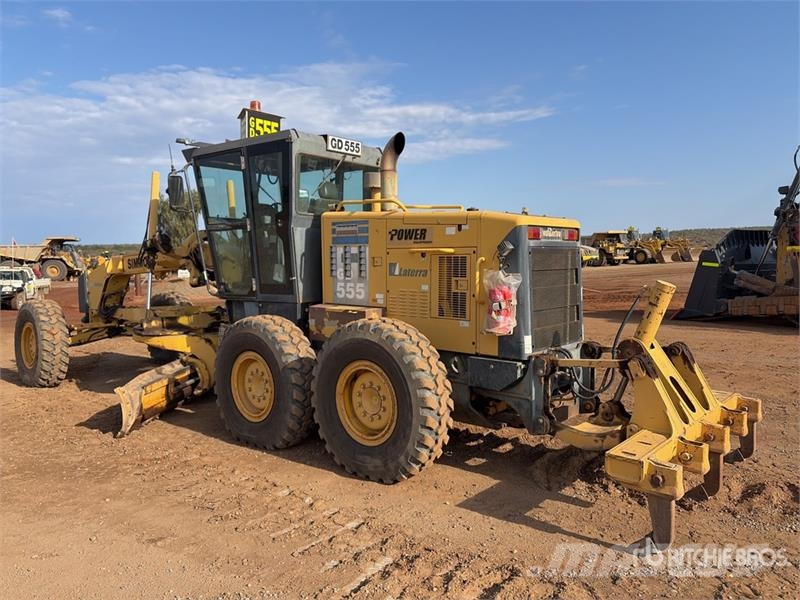 Komatsu GD555-3 Grejderi