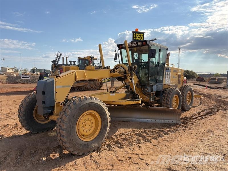 Komatsu GD555-3 Grejderi