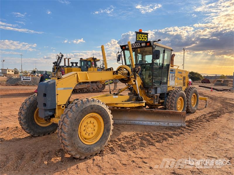 Komatsu GD555-3 Greyderler