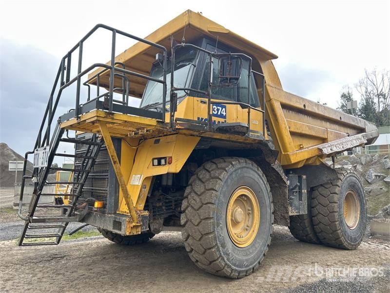 Komatsu HD465-7E0 Csuklósdömperek