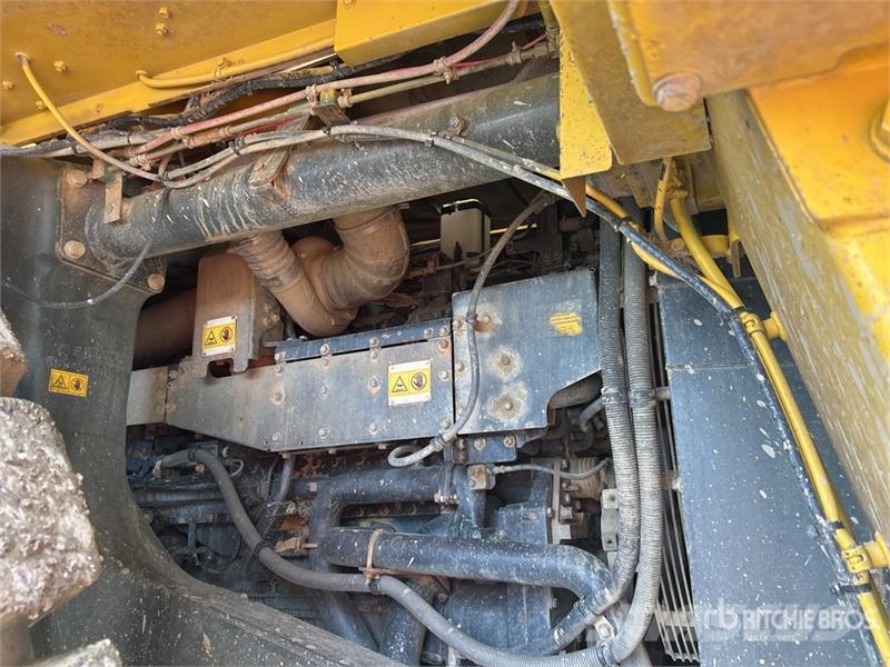 Komatsu HD465-7E0 Csuklósdömperek