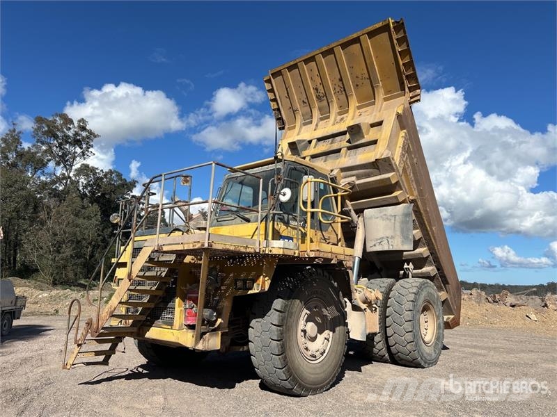 Komatsu HD4655 Haul Truck Csuklósdömperek