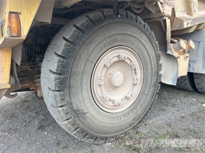 Komatsu HD4655 Haul Truck Csuklósdömperek