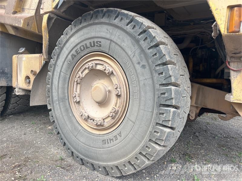 Komatsu HD4655 Haul Truck Csuklósdömperek