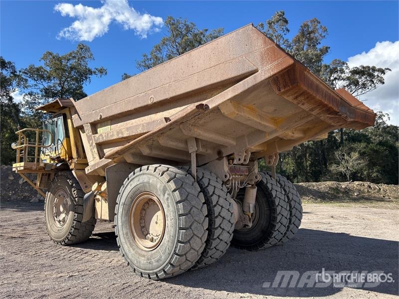 Komatsu HD4655 Haul Truck Csuklósdömperek