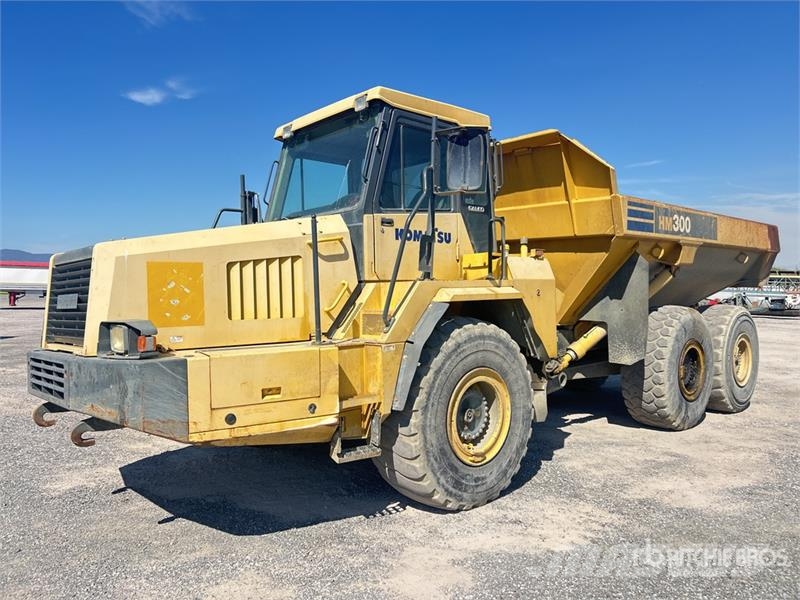 Komatsu HM300-1 ساحبات مفصلية