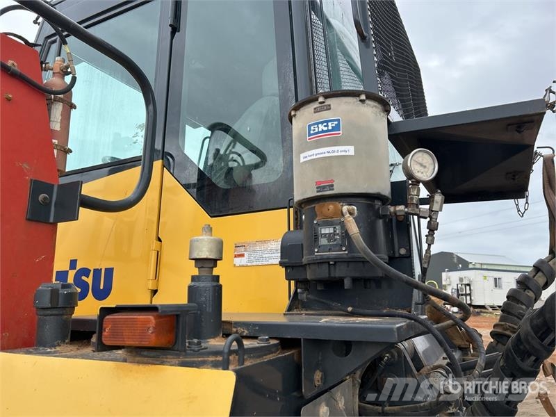 Komatsu HM300-2 Articulated Dump Truck Csuklósdömperek