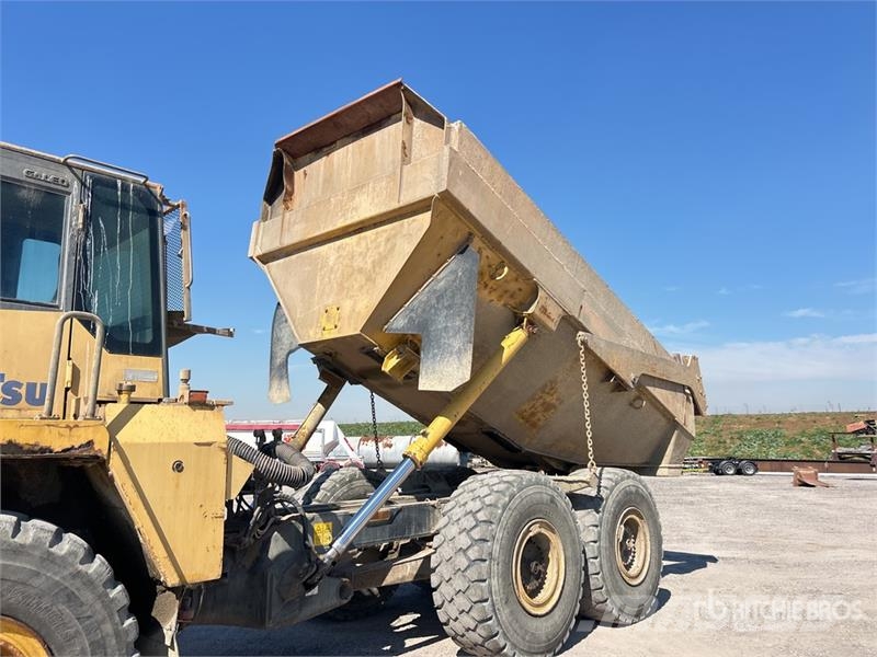 Komatsu HM300-2 Articulated Dump Truck ساحبات مفصلية