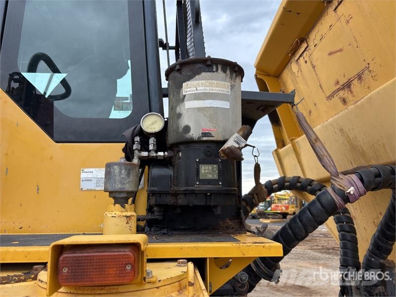 Komatsu HM300-2 Articulated Dump Truck Csuklósdömperek