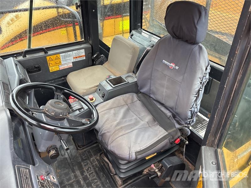 Komatsu HM300-2 Articulated Dump Truck Articulated Haulers