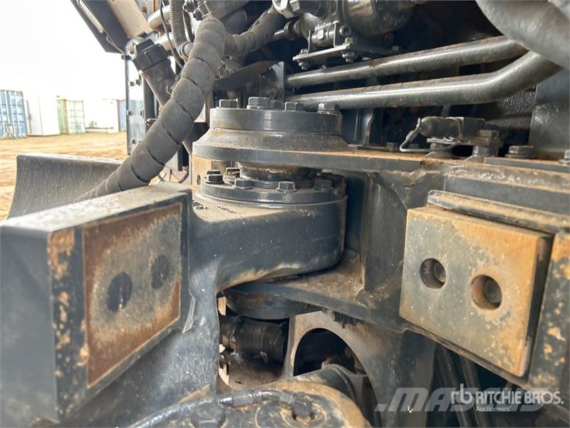 Komatsu HM300-2 Articulated Dump Truck Csuklósdömperek