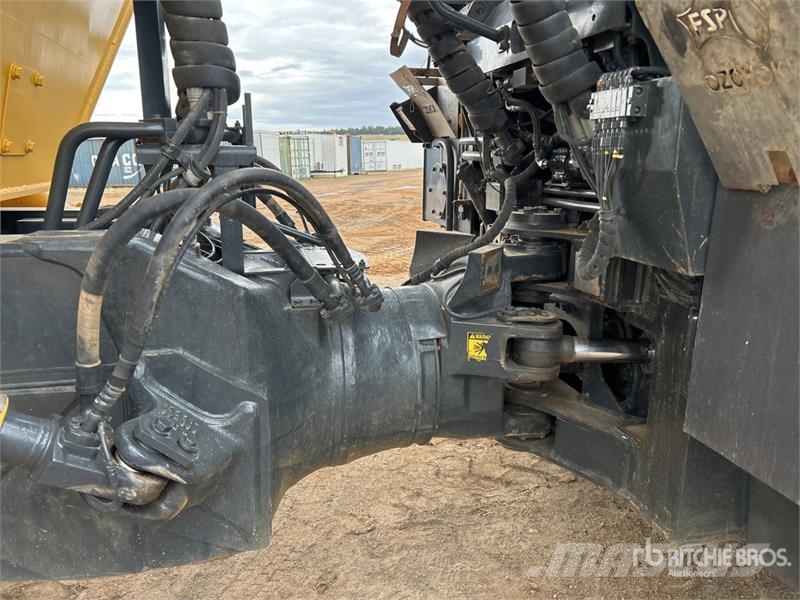 Komatsu HM300-2 Articulated Dump Truck Csuklósdömperek